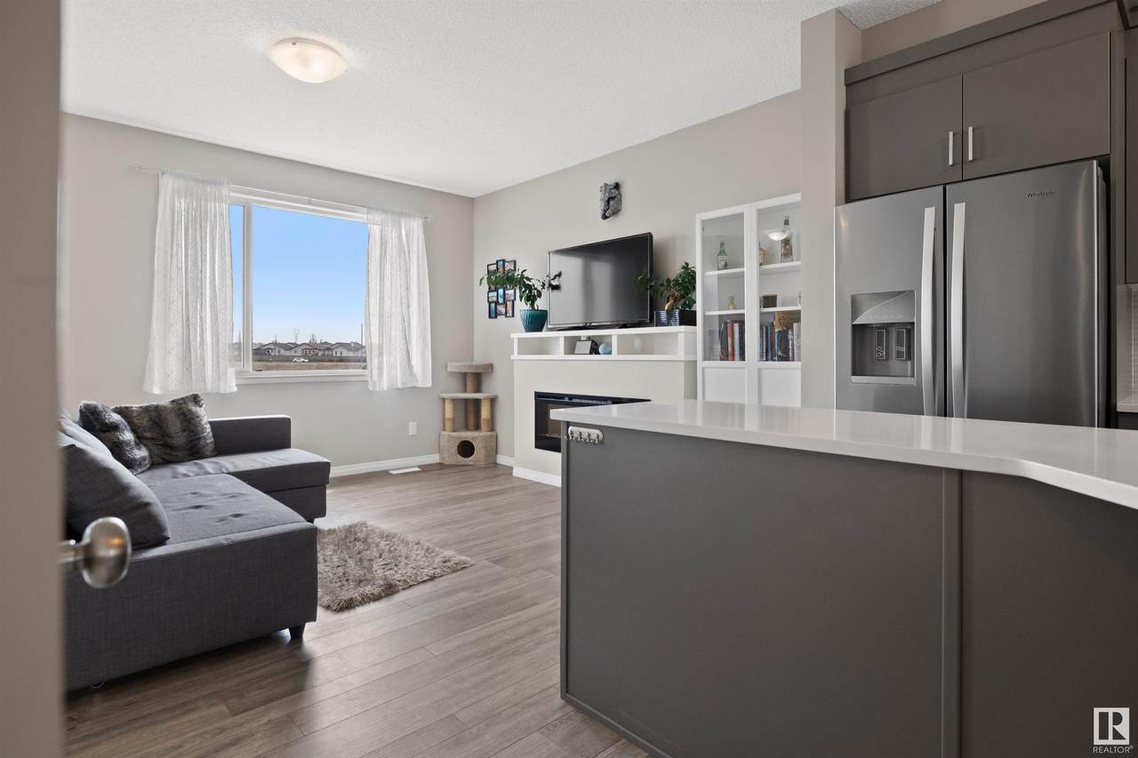 97 16903 68 Street - Photo 1