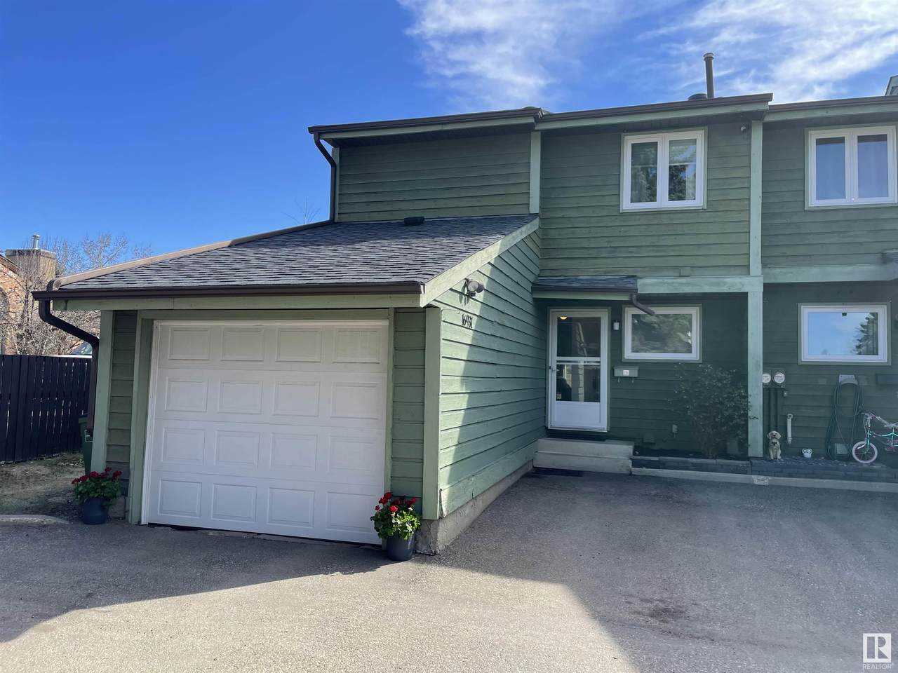 16931 95 Street - Photo 1