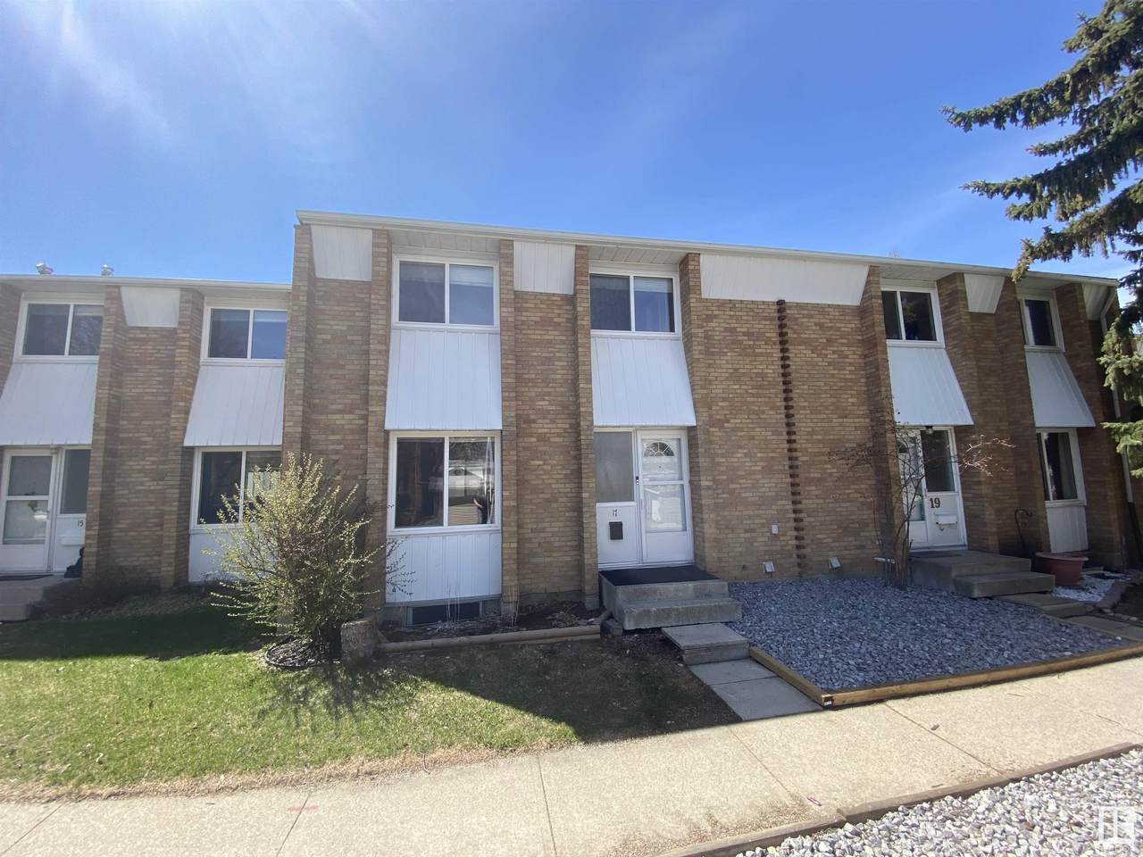 17 Ridgewood Terrace - Photo 1