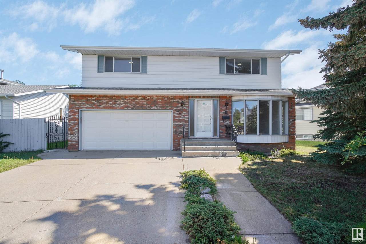 2431 112 Street - Photo 1