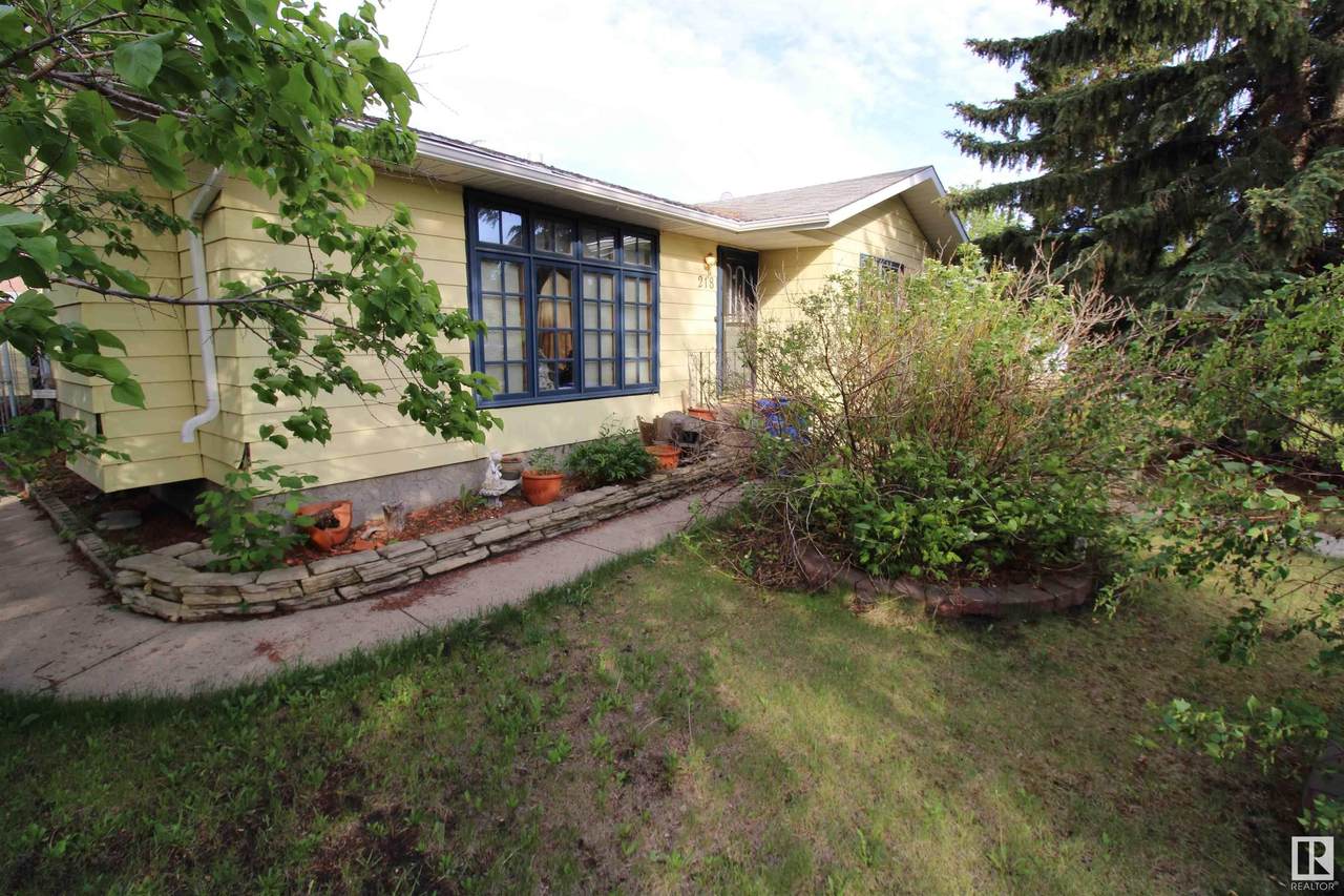 218 Centennial Drive - Photo 1