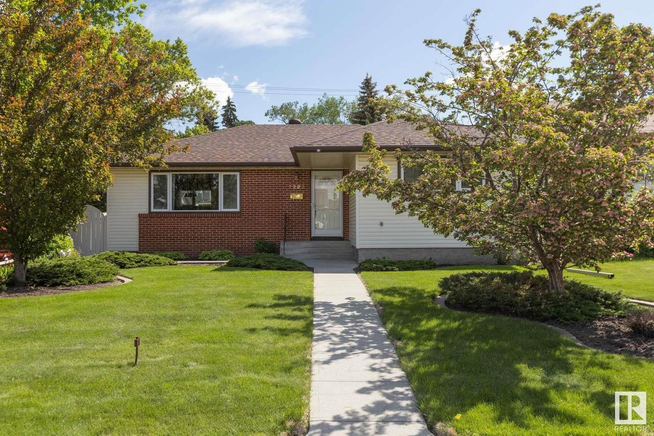 7223 95 Avenue - Photo 1