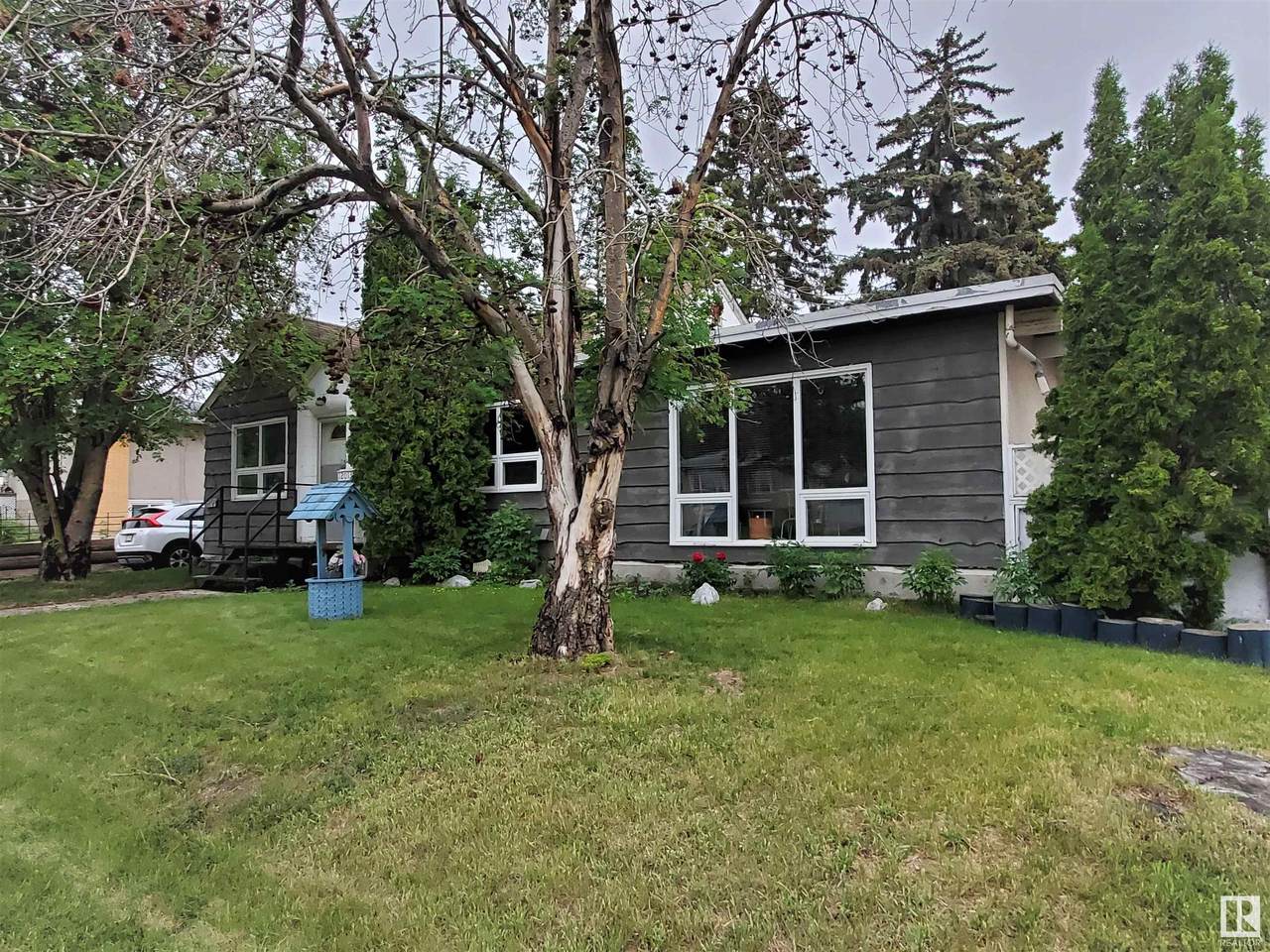 12013 50 Street - Photo 1