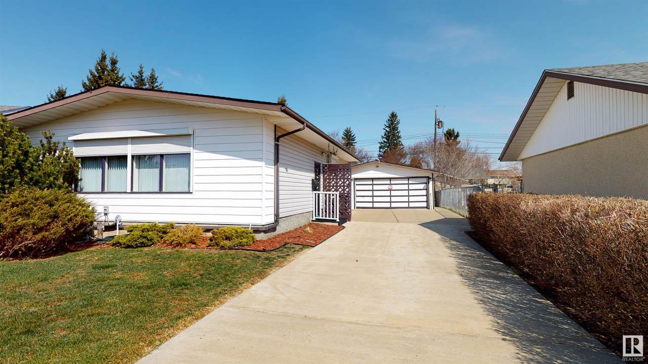 8024 131A Avenue - Photo 1