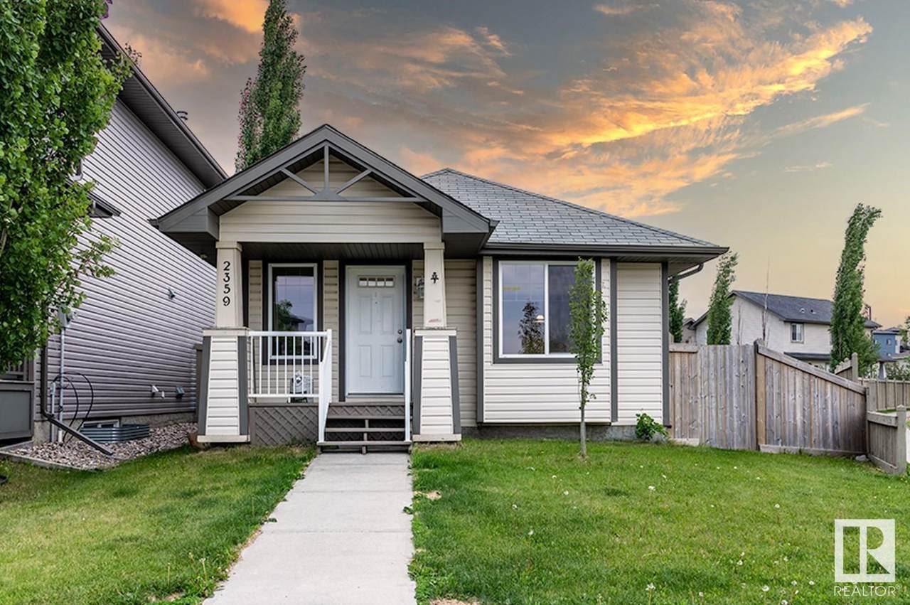 2359 28 Avenue - Photo 1