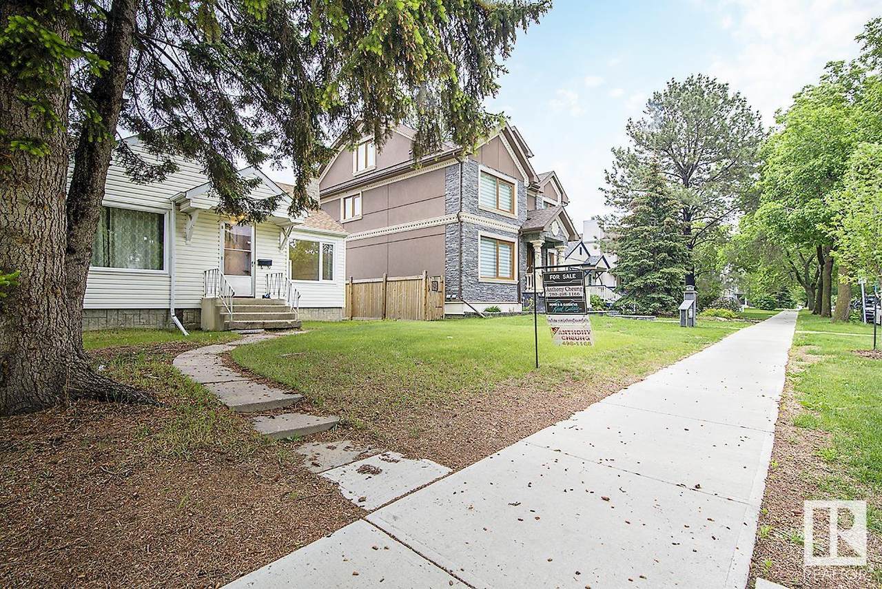 11228 77 Avenue - Photo 1