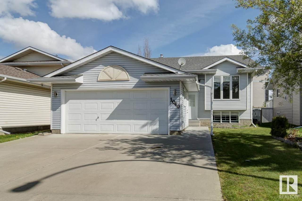 1040 James Crescent - Photo 1