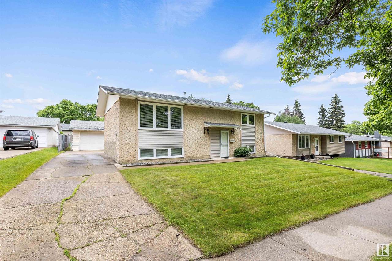 7 Montcalm Crescent - Photo 1