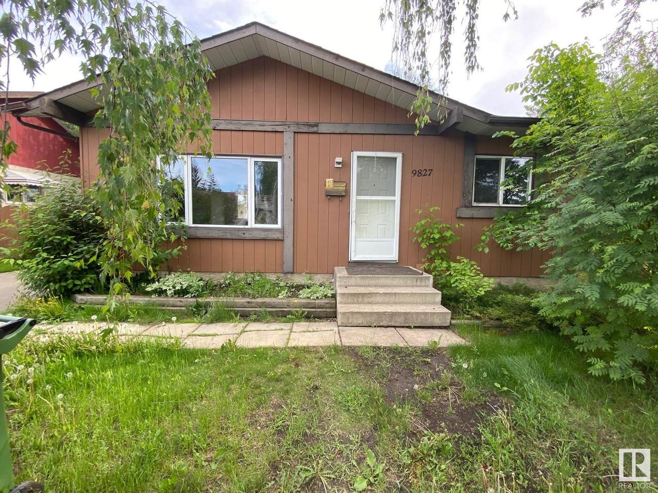 9827 166 Avenue - Photo 1