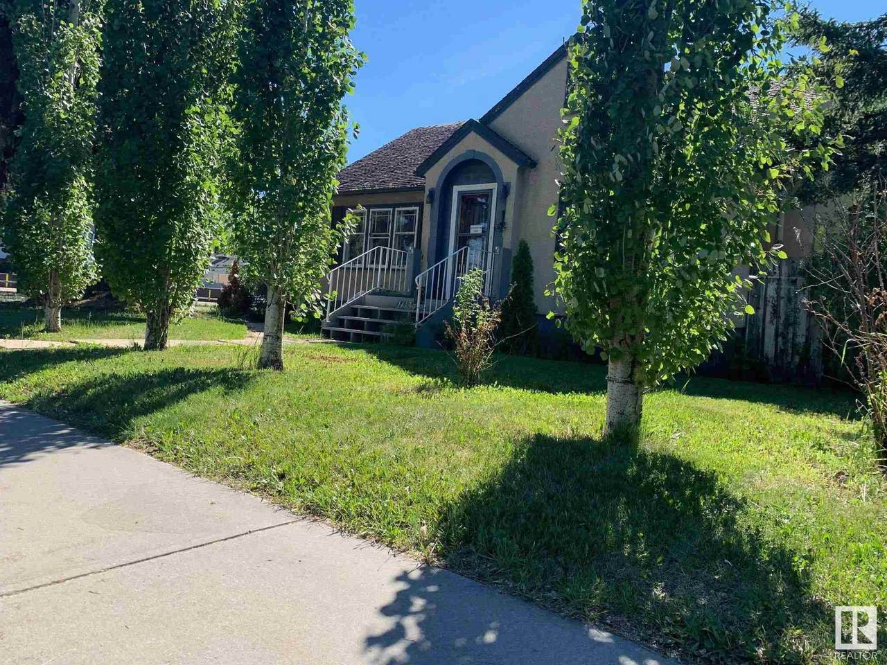 11134 101 Street - Photo 1