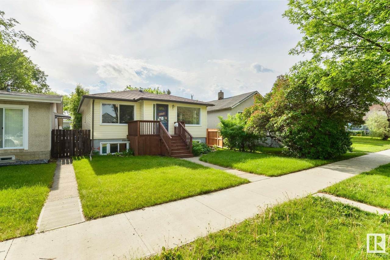 11847 65 Street - Photo 1