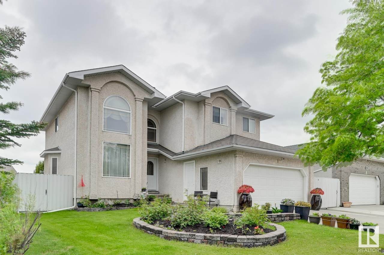 8911 160 Avenue - Photo 1