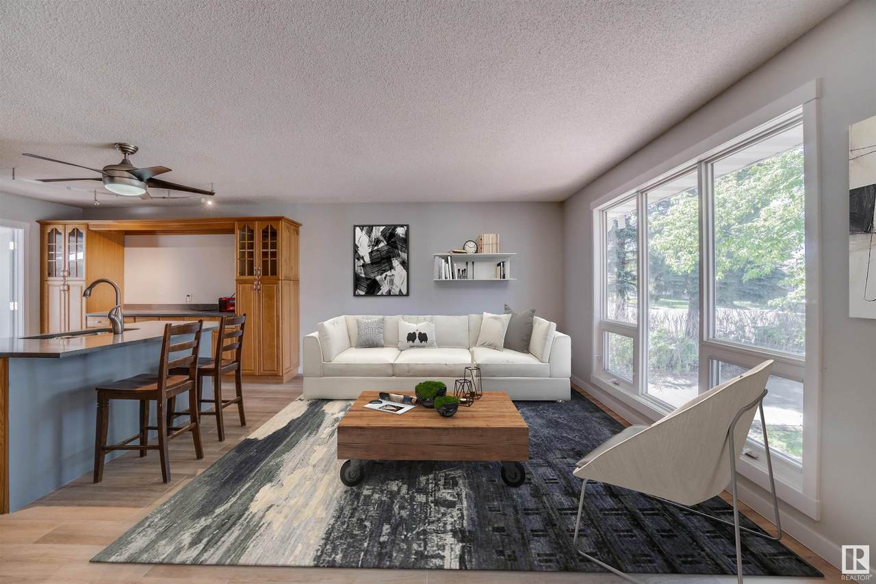 3084 79 Street - Photo 1