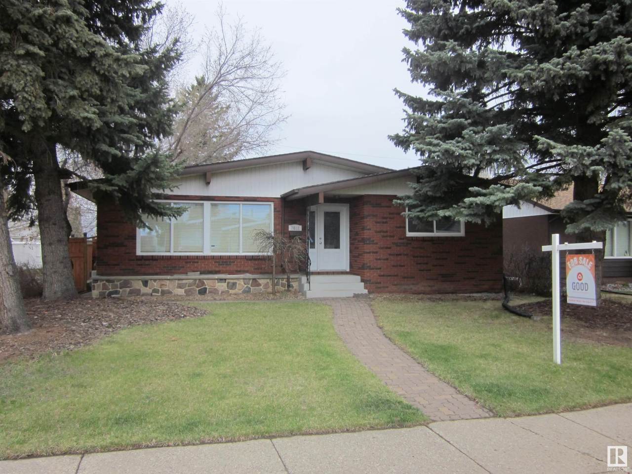 7812 106A Avenue - Photo 1