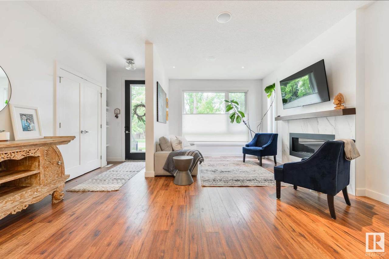 11235 125 Street - Photo 1