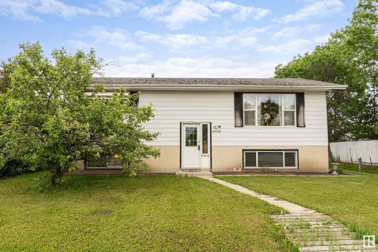 4723 50 Street - Photo 1