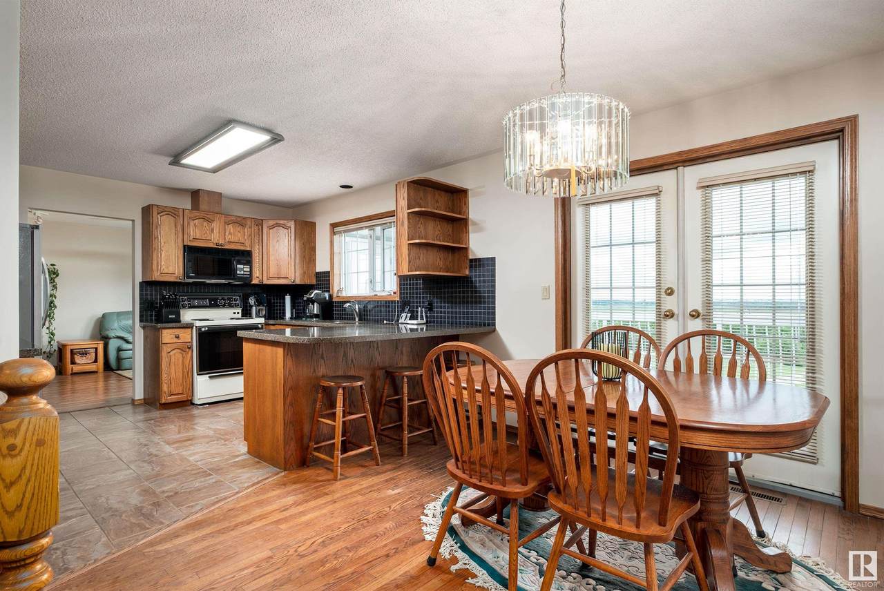 26412 Meadowview Drive - Photo 1