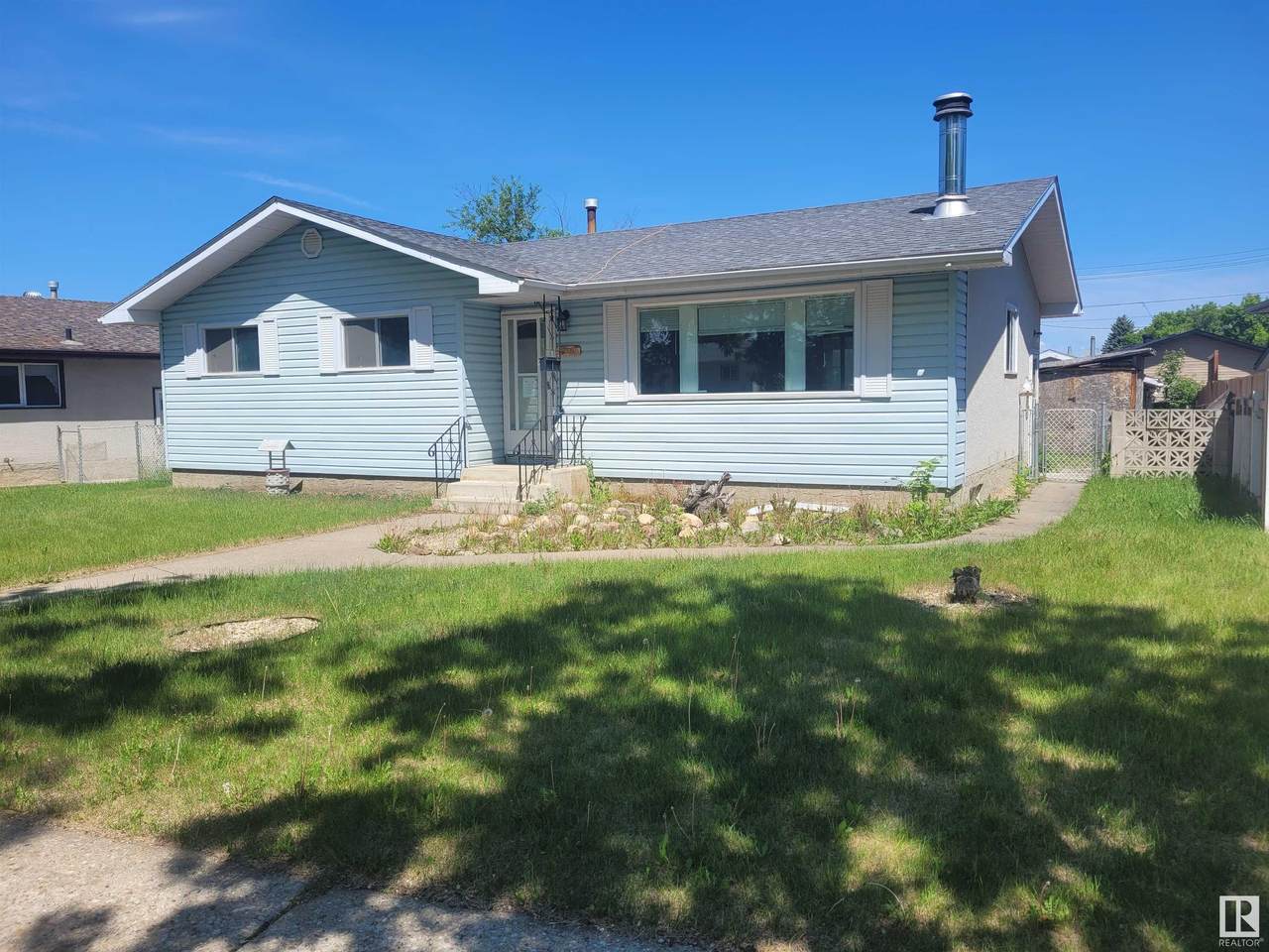 9508 94 Avenue - Photo 1
