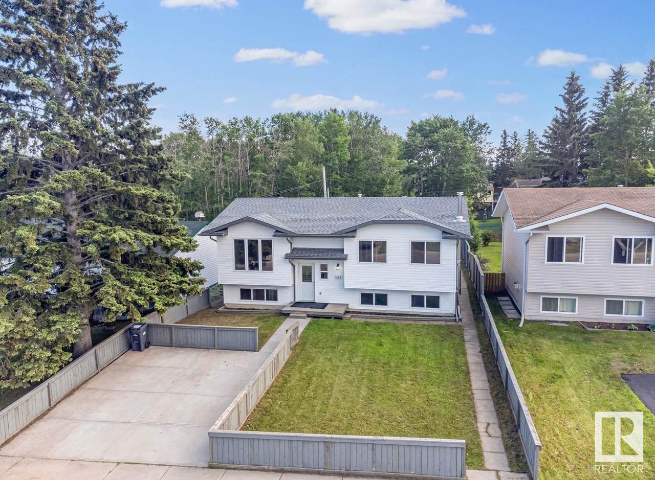 605 12 Avenue - Photo 1