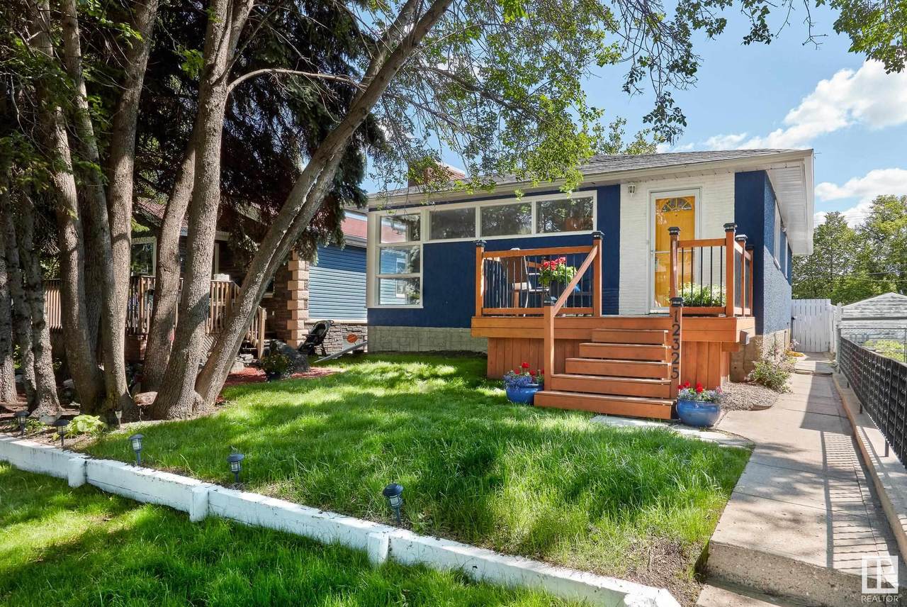 12325 89 Street - Photo 1