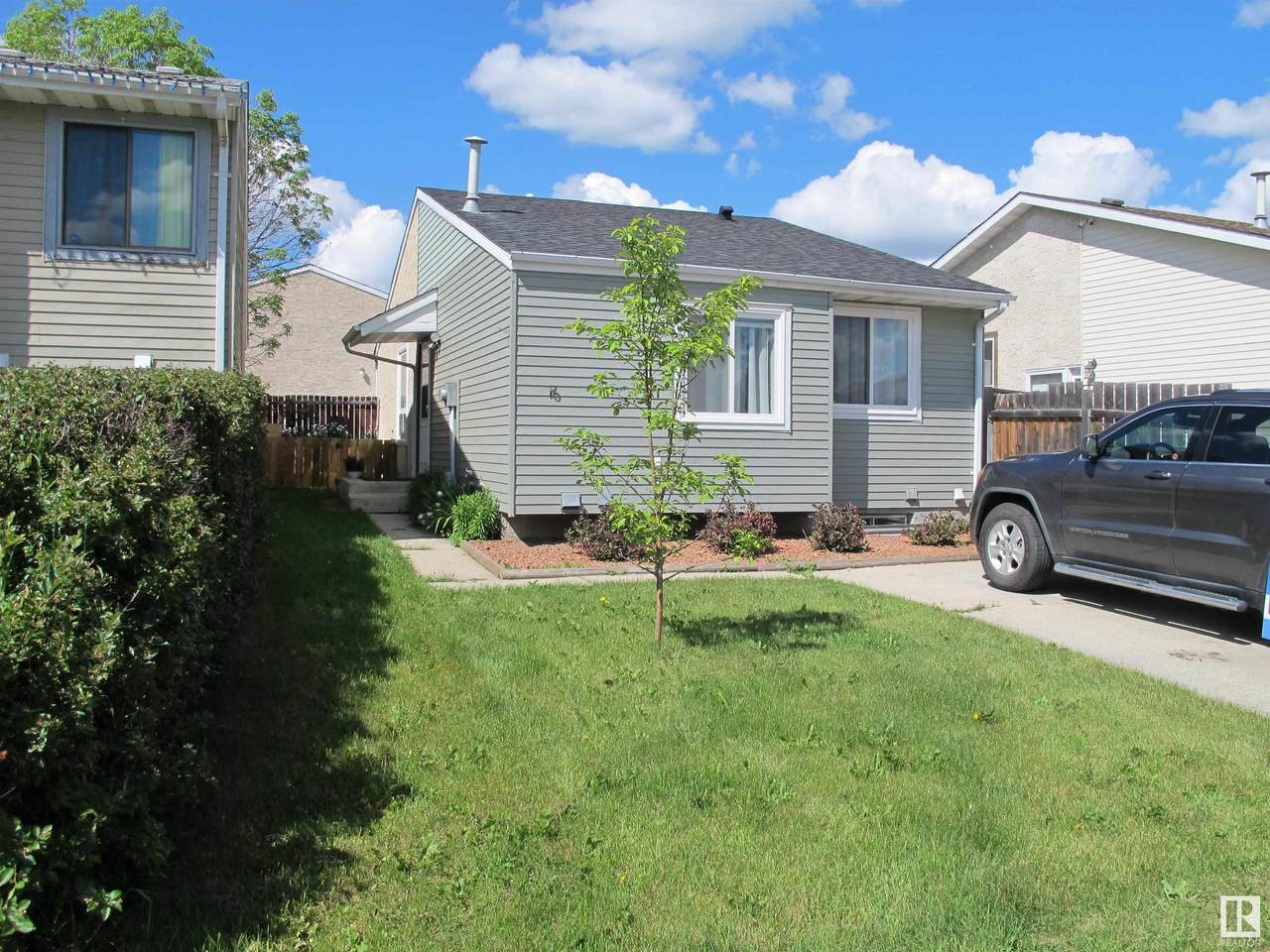 16 Fairfax Drive - Photo 1