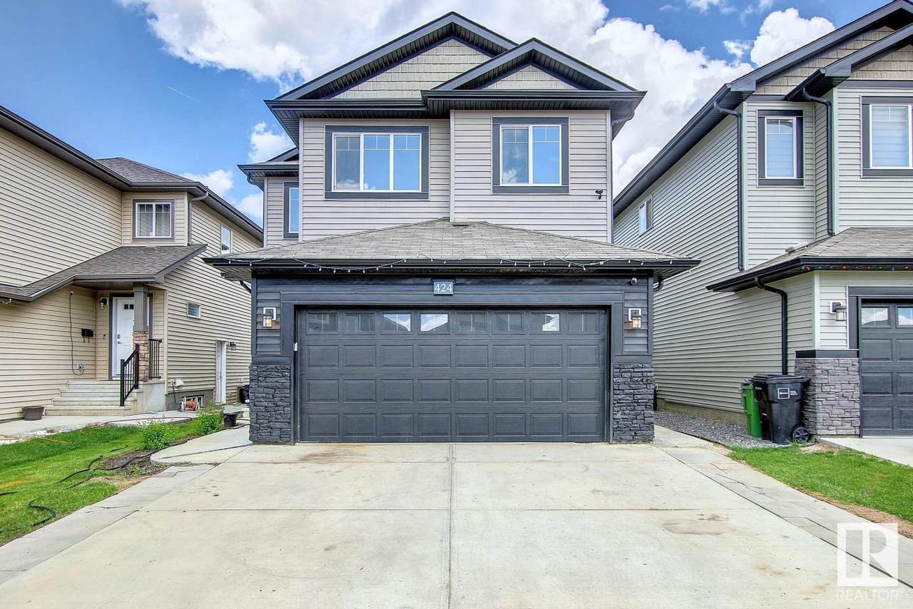 424 42 Avenue - Photo 1