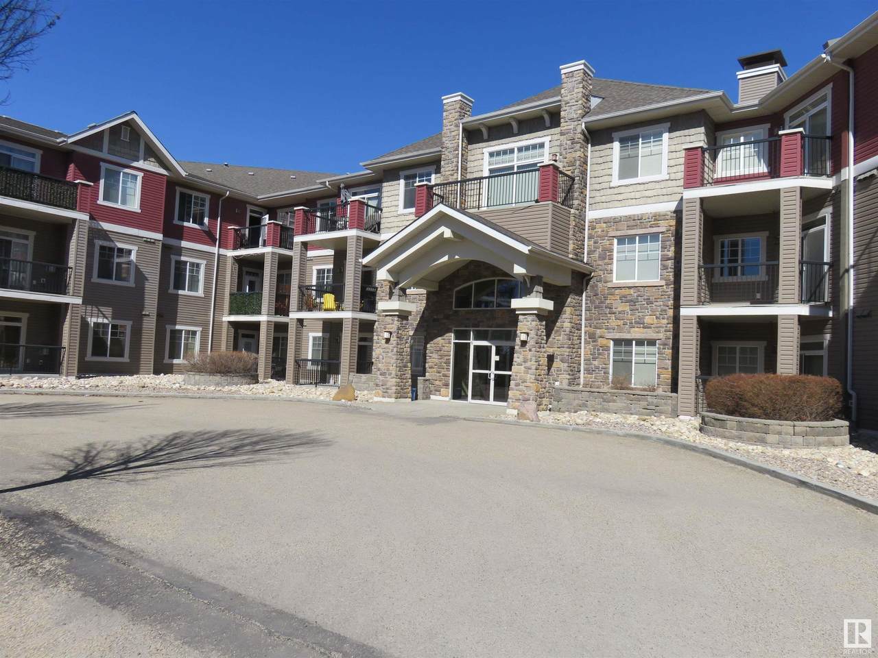 104 2503 Hanna Crescent - Photo 1