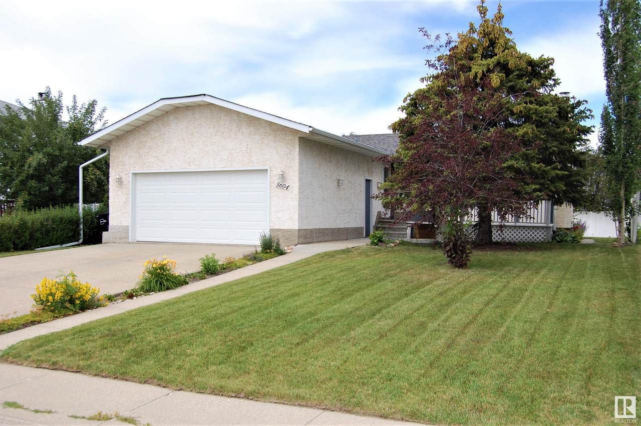 5604 152 Avenue - Photo 1