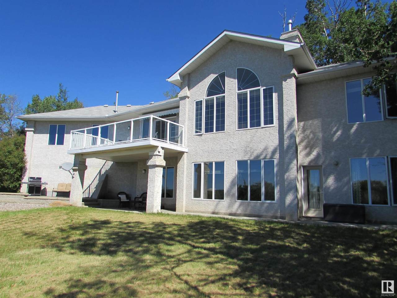 26315 Meadowview Drive - Photo 1