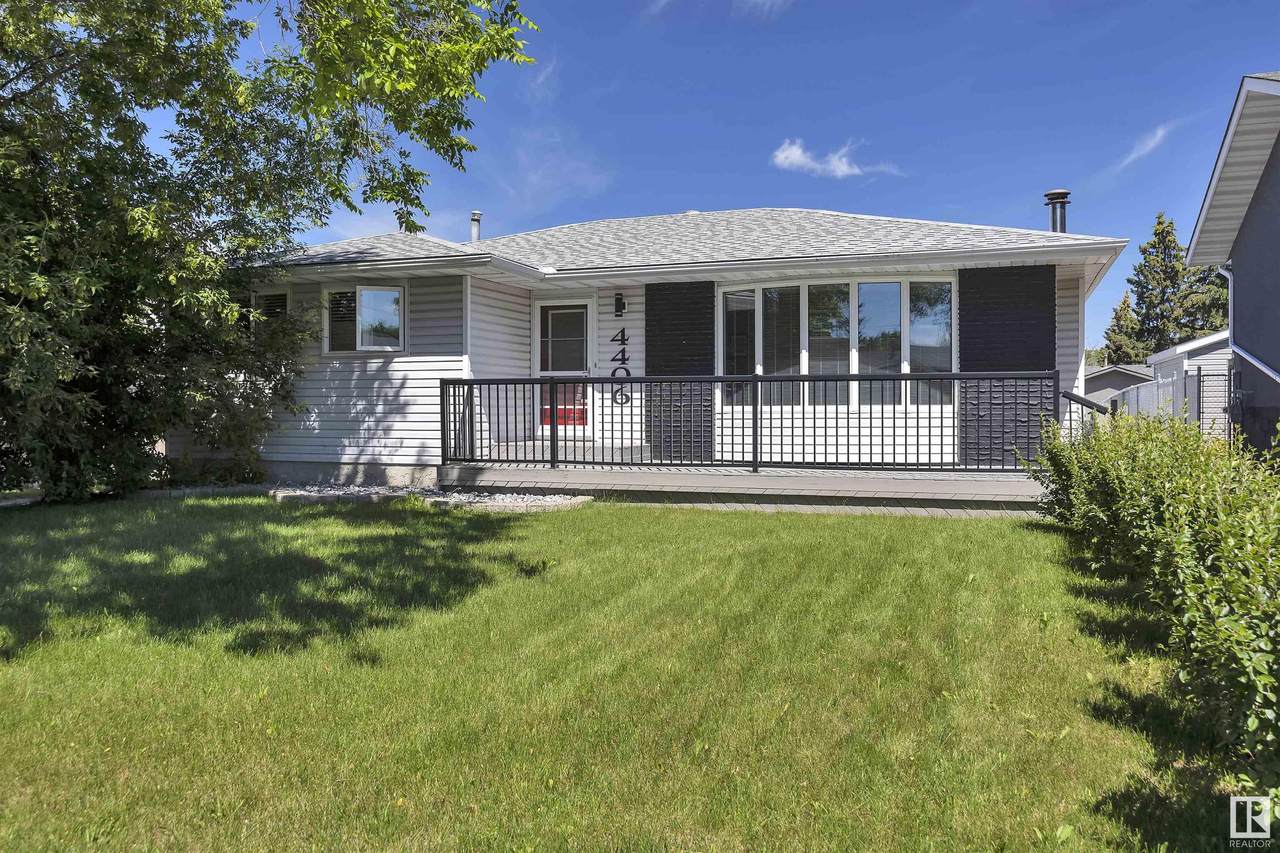 4406 39 Avenue - Photo 1
