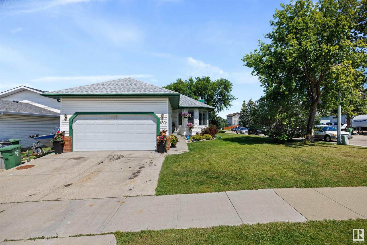 5502 50 Ave - Photo 1