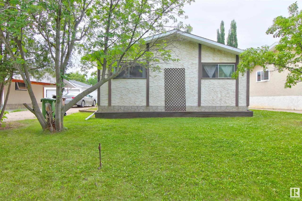 29 Larose Drive - Photo 1