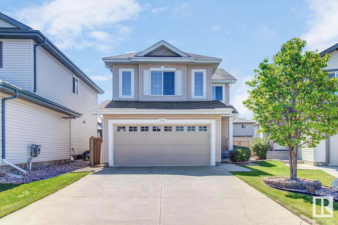 7747 7A Avenue - Photo 1