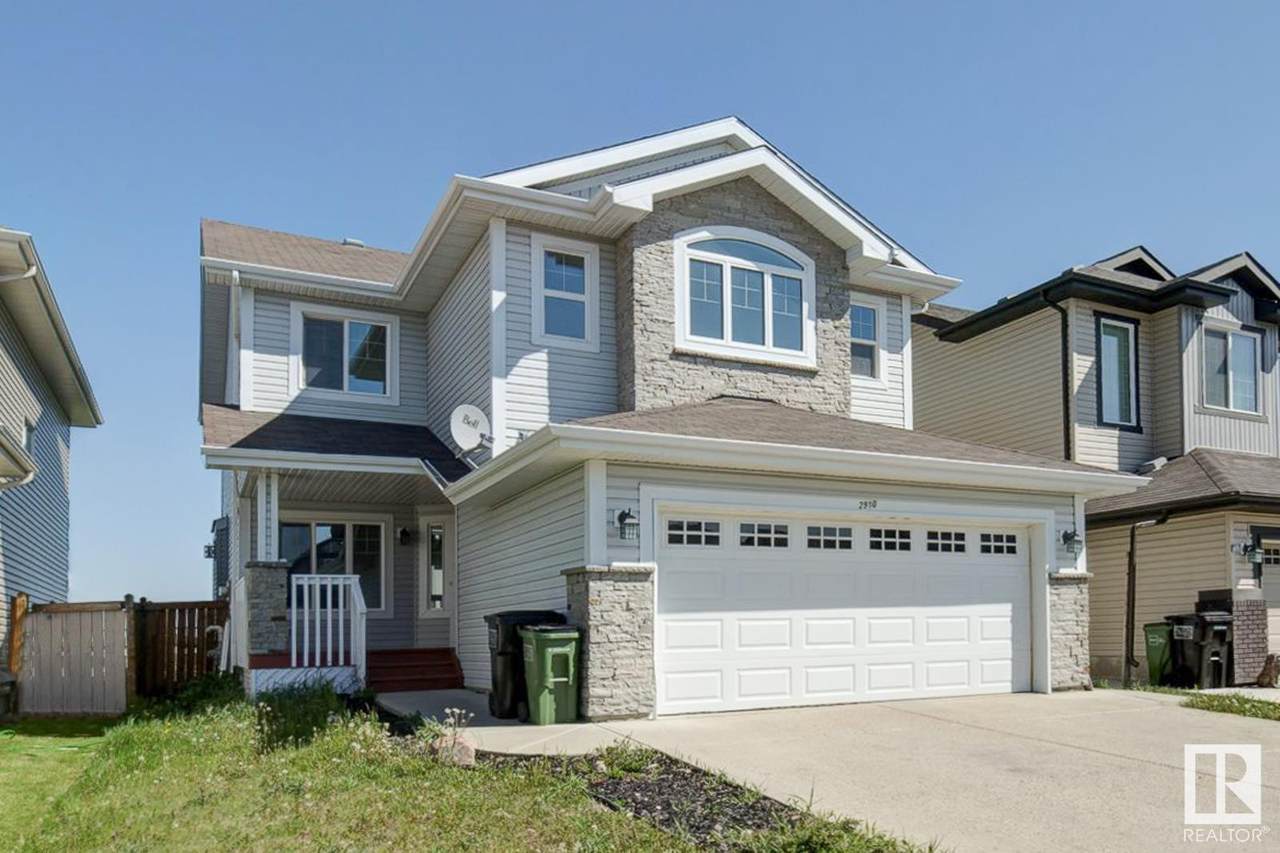2910 17A Avenue - Photo 1