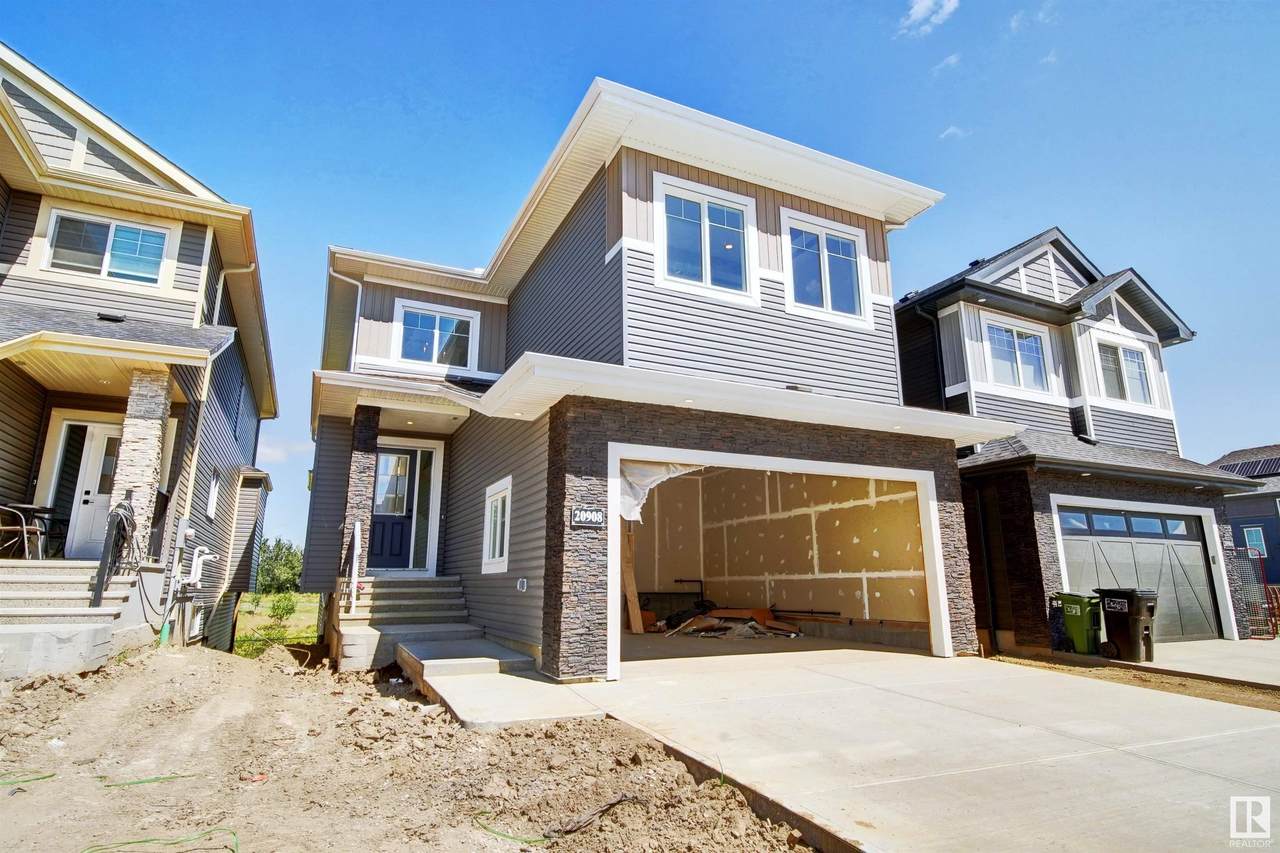 20908 131 Avenue - Photo 1