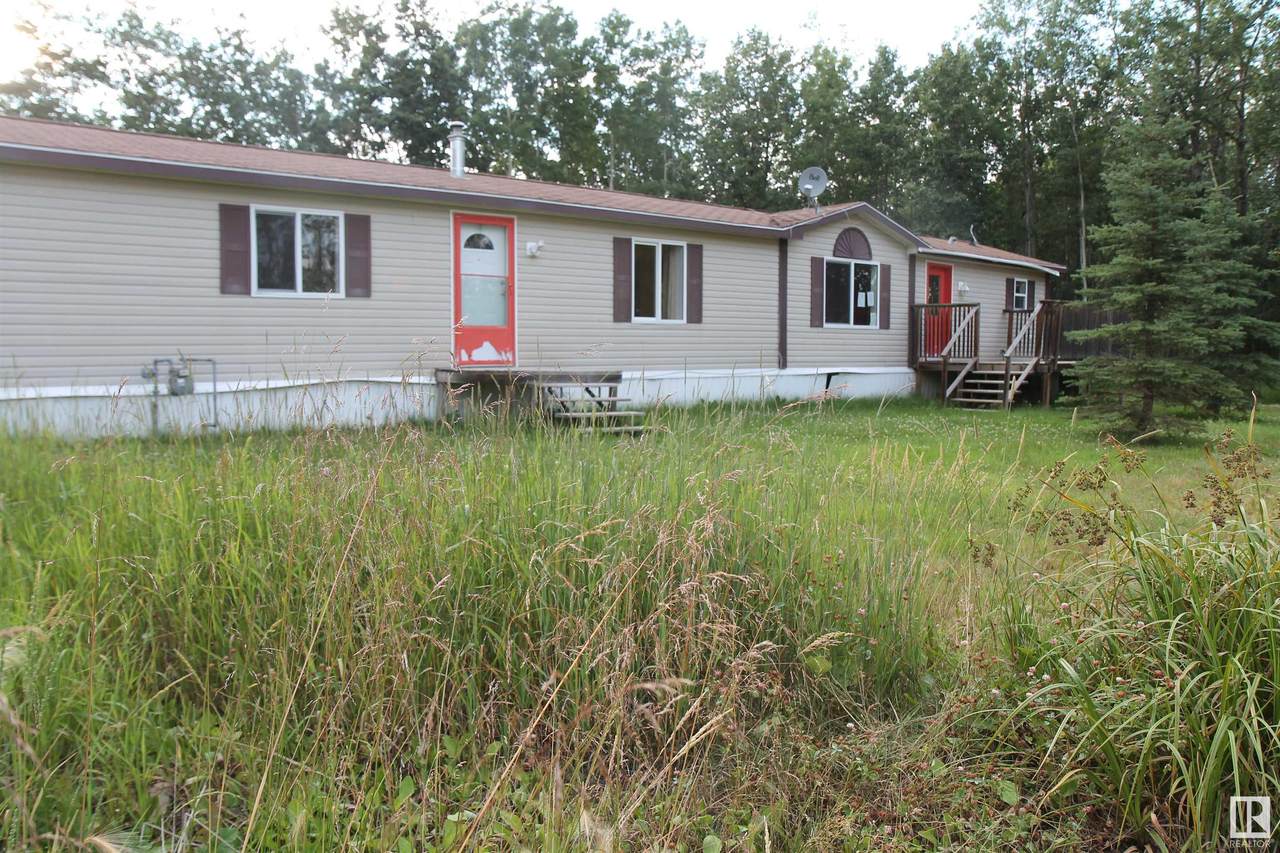 5005 54 Avenue - Photo 1