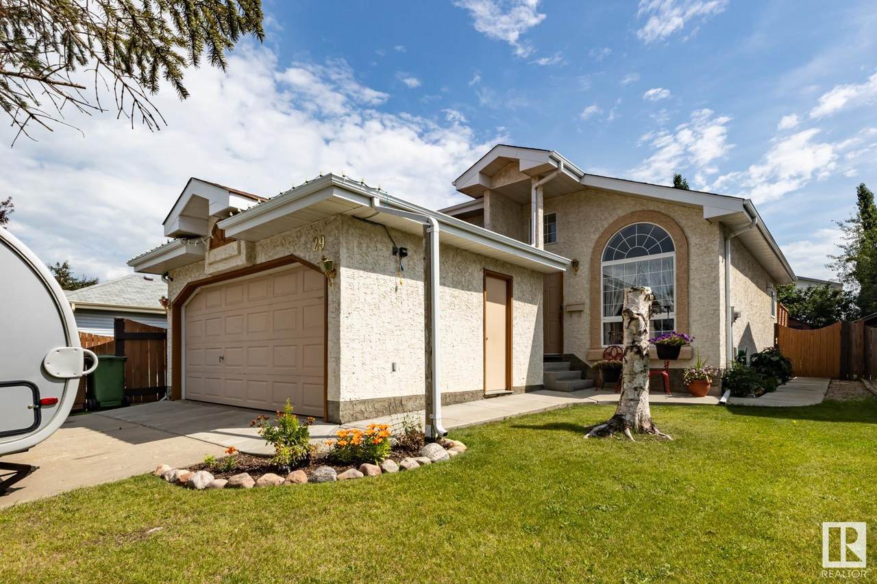 29 Delage Crescent - Photo 1