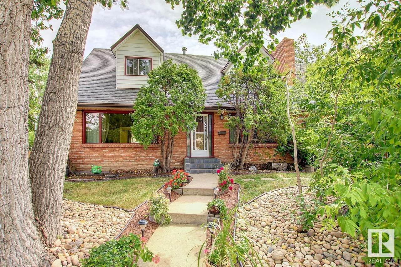 3715 65 Street - Photo 1