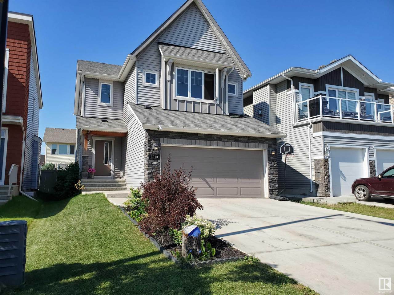 3913 Claxton Loop - Photo 1