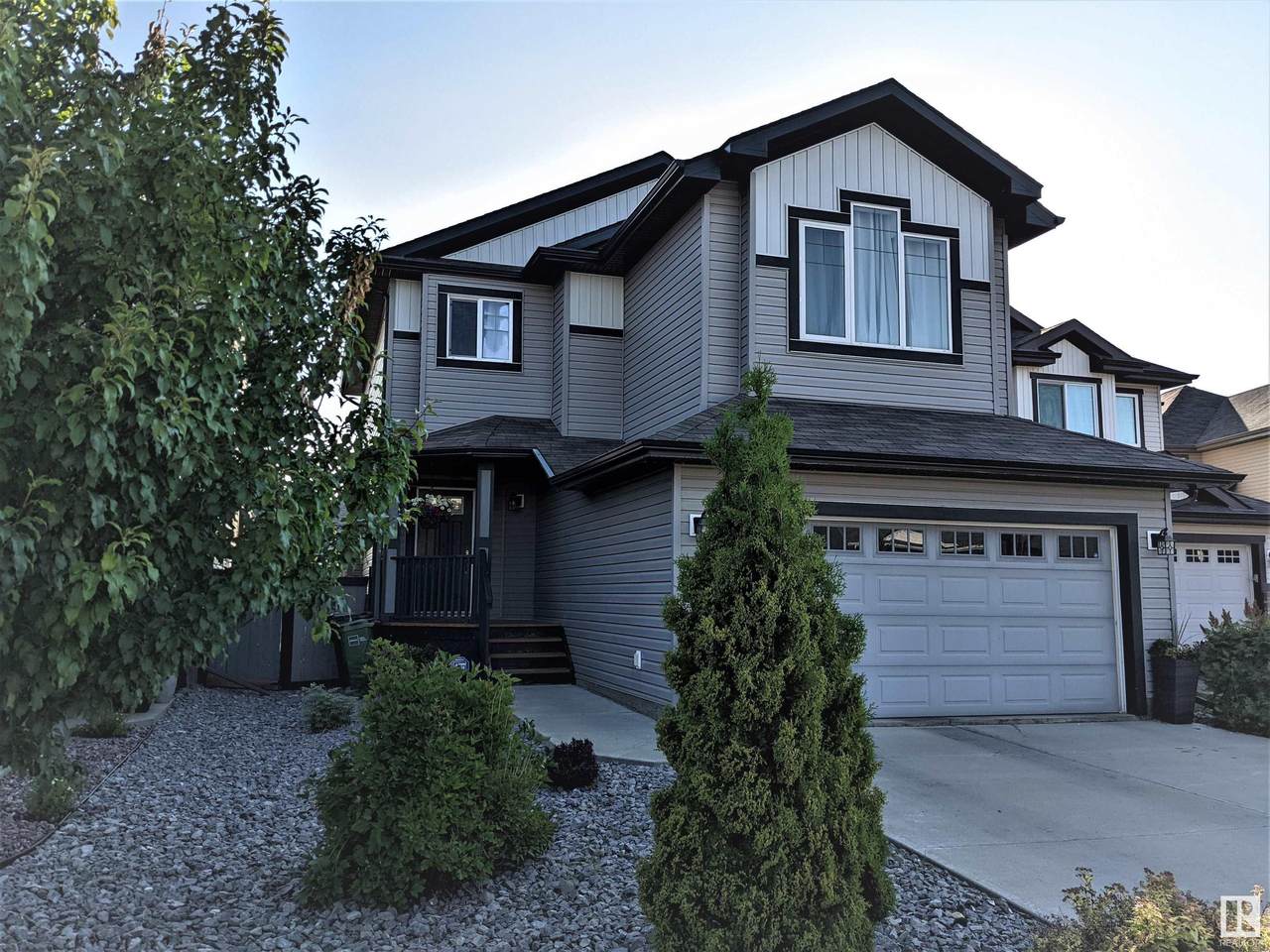 721 175A Street - Photo 1