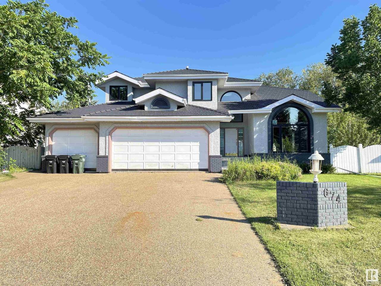 674 Estate Drive - Photo 1