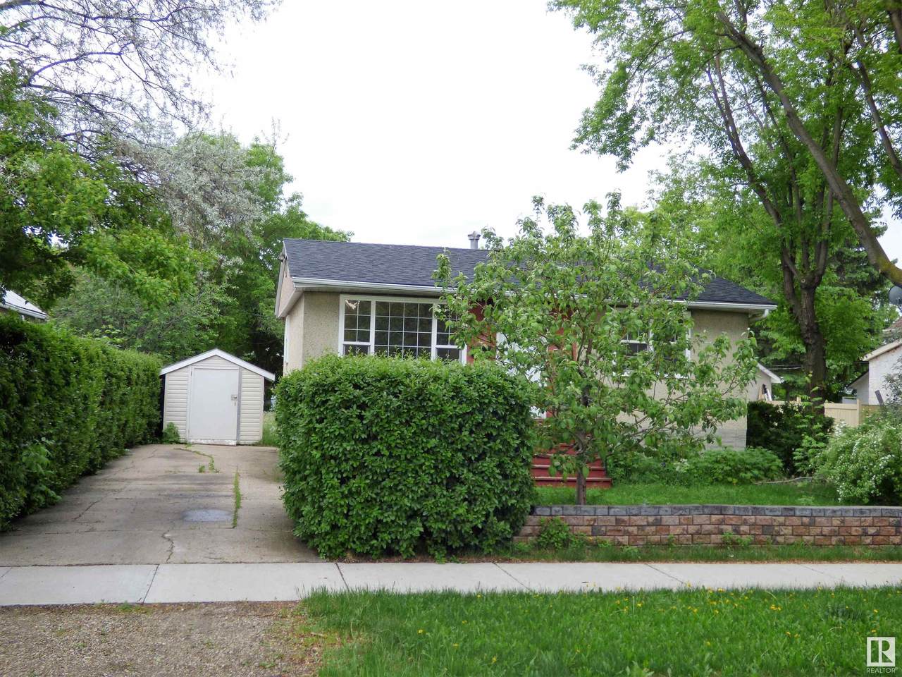 9721 153 Street - Photo 1