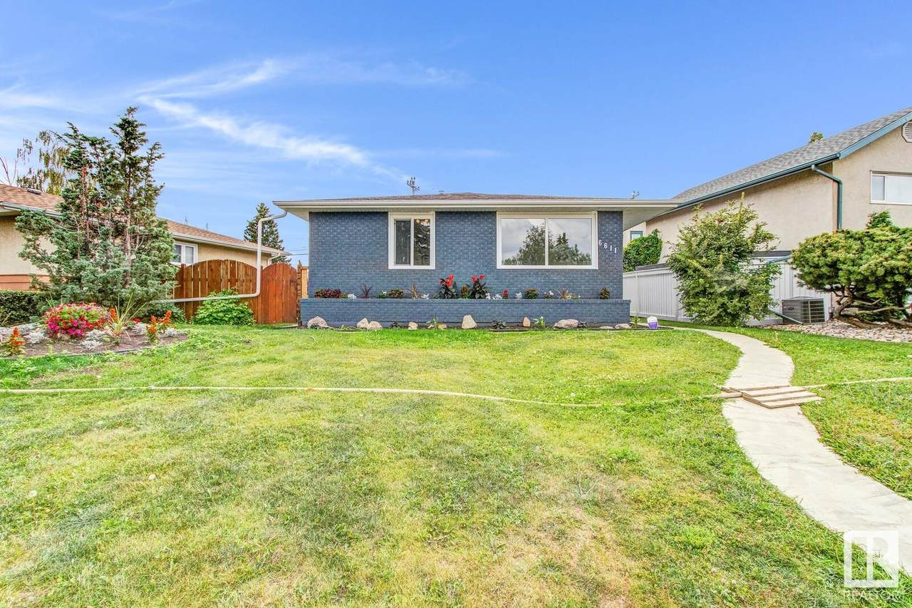 6611 89 Avenue - Photo 1