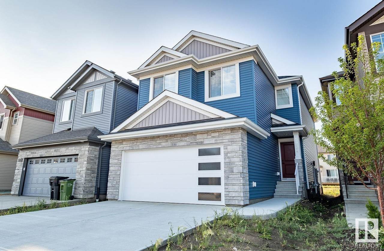 5234 23 Avenue - Photo 1