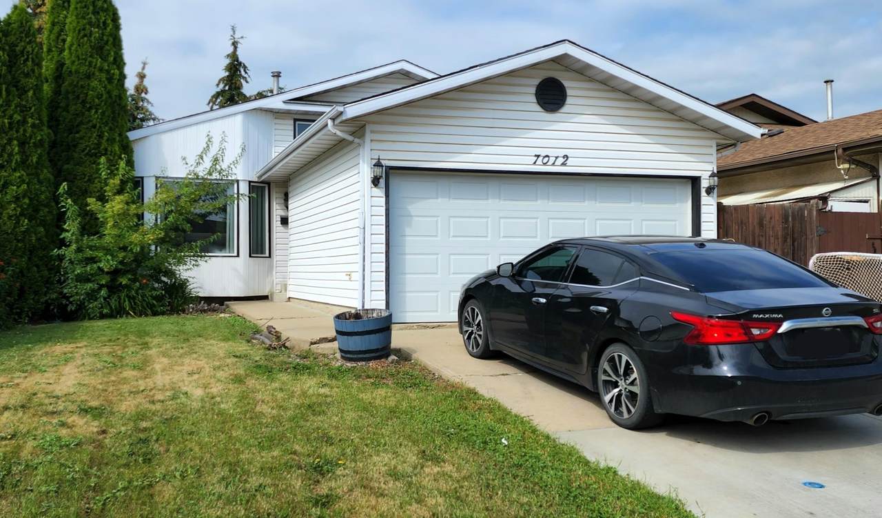 7012 152C Avenue - Photo 1