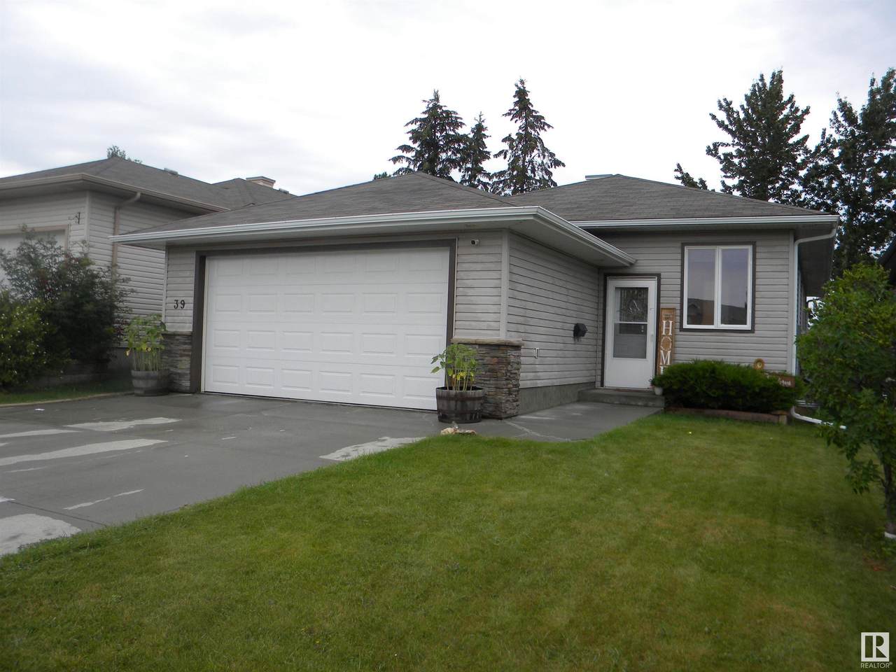 39 Willow Wood Lane - Photo 1