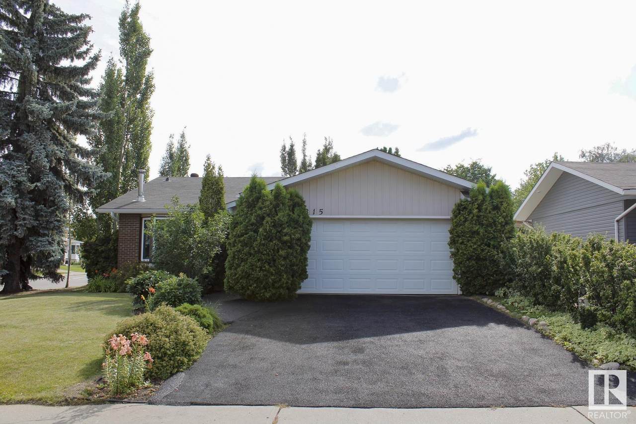 8815 181 Street - Photo 1