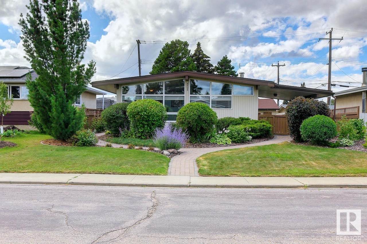 8408 56 Street - Photo 1