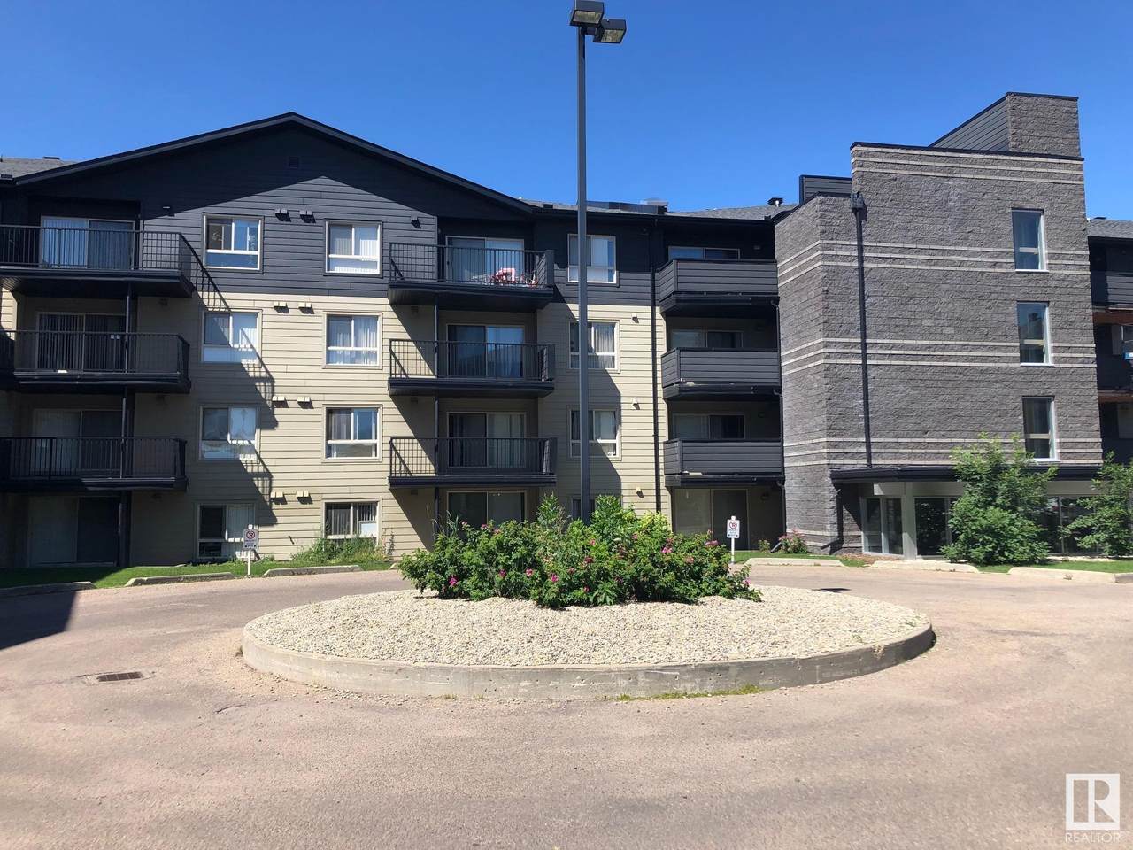 422 17011 67 Avenue - Photo 1