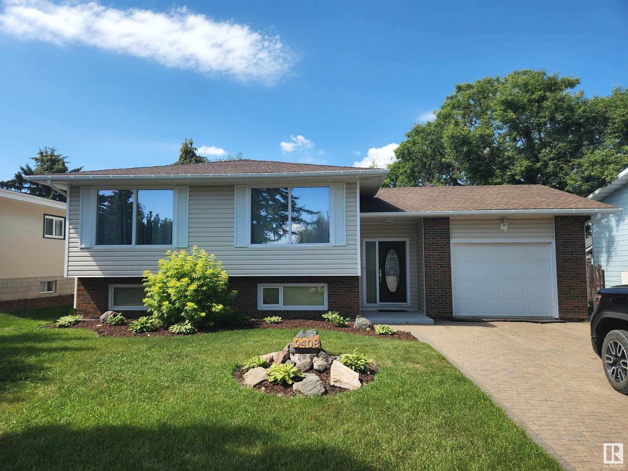 9408 99 Avenue - Photo 1